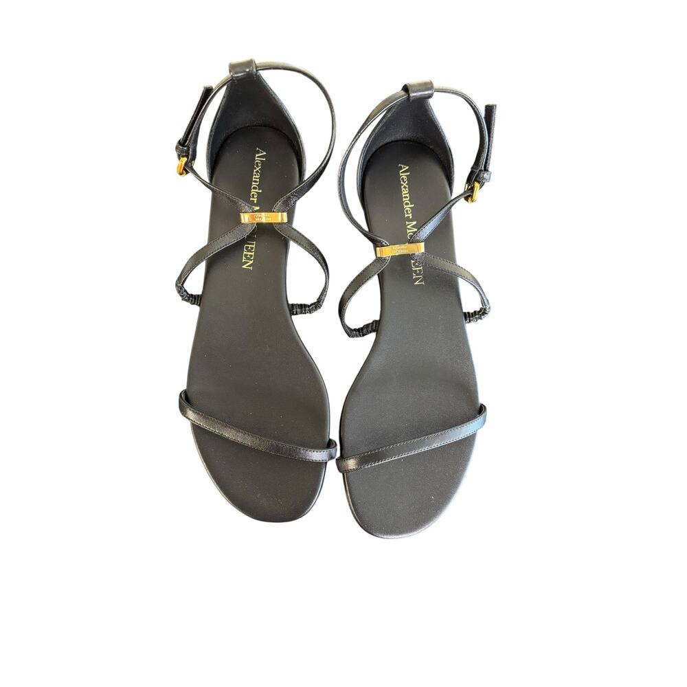 Alexander McQueen NIB Engraved Logo Sandals in Black Size 39.5 - Picture 3 of 13